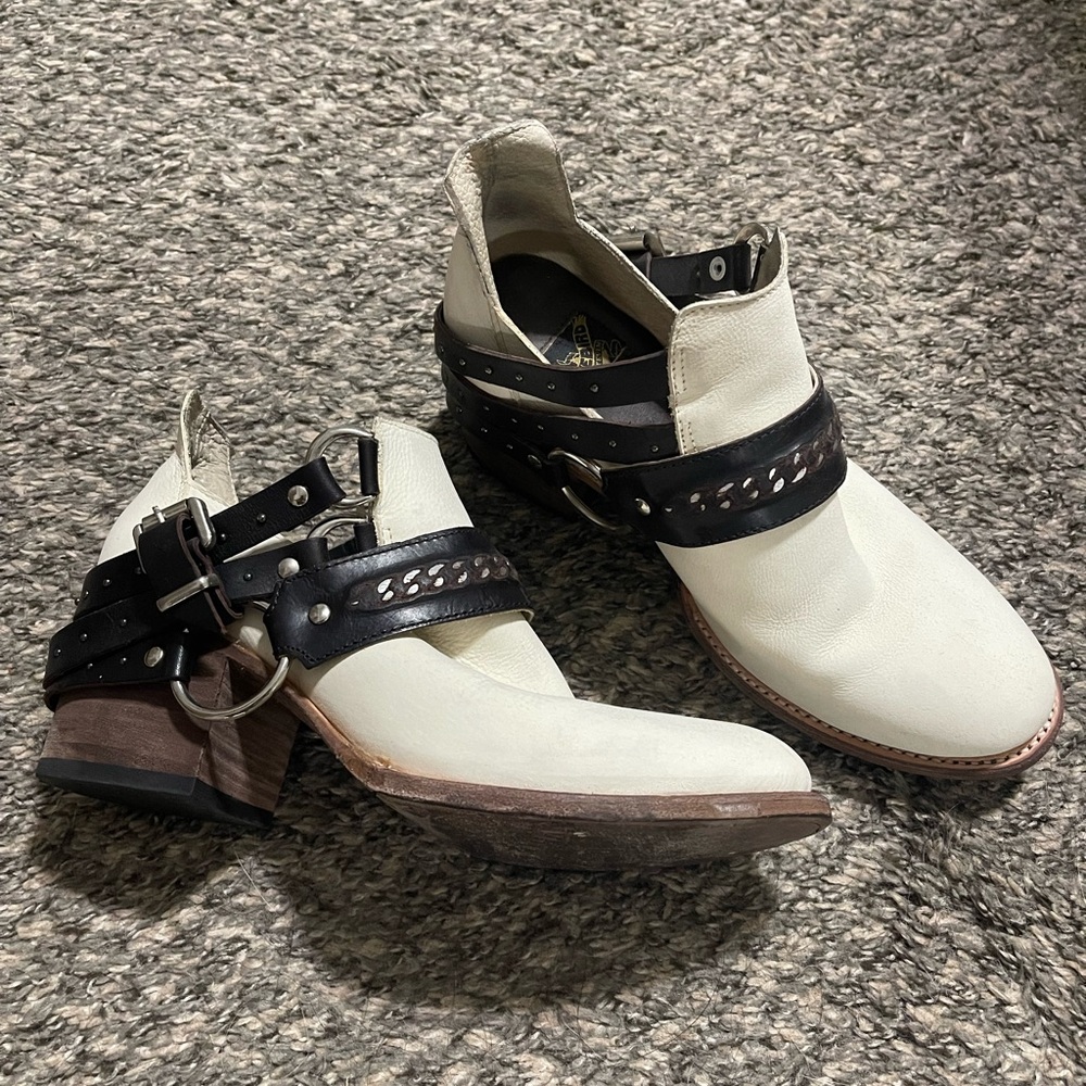 Women’s Freebird Colton Leather Bootie